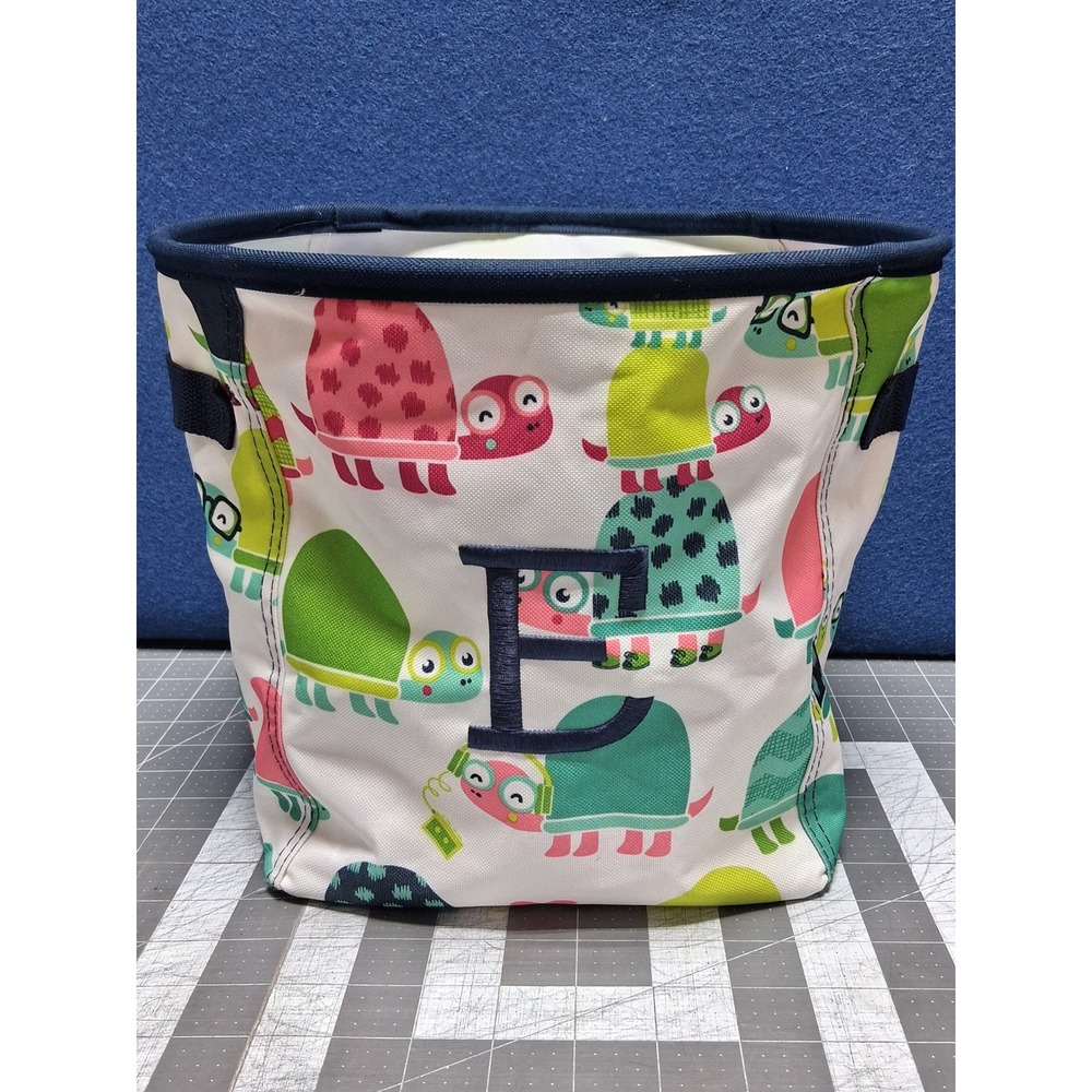 Thirty One Turtle Littles Carry All Caddy White Print Embroidered Letter E